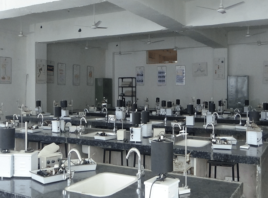 American International Institute Of Medical Sciences Udaipur College Building photo 8